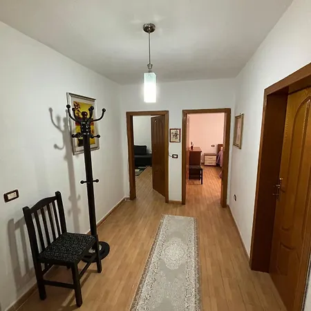 Aron'apartament In Center * Shkodër