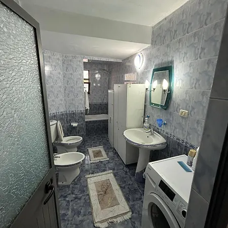 Aron'apartament In Center * Shkodër