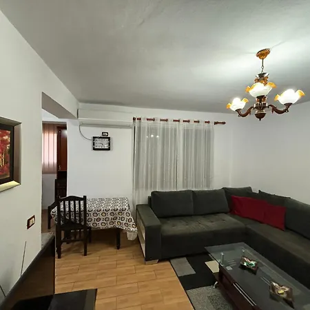 Aron'apartament In Center Apartmán *