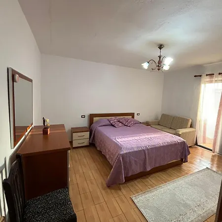 Aron'apartament In Center Apartmán *